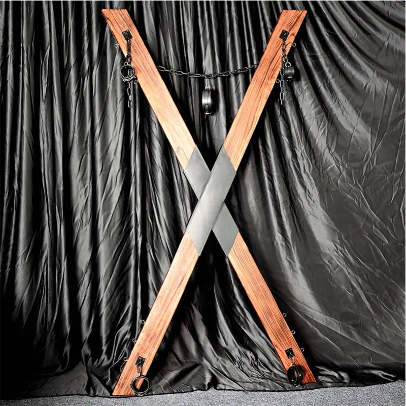 Premium retro X-shaped floor-standing frame HQSM-015B front view showcasing sturdy cross-braced metal construction, stable base support, and vintage industrial design detailing for display or functional use