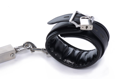 Spreader bar width adjustment hardware of the squat impaler - BDSM Authority